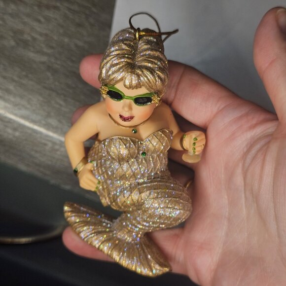 December Diamonds Mermaid Margarita Gold 2003 Ornament Chipped Cup No Box - Picture 4 of 11